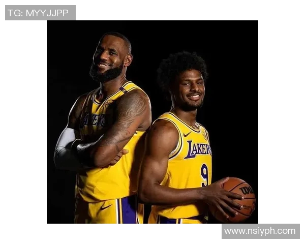 詹姆斯父子同场竞技倒计时布朗尼正式宣布参加NBA选秀